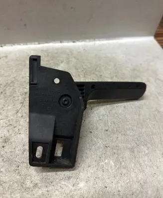 Skoda Octavia Mk2 (1Z) Engine bonnet (hood) release handle 1J1823633