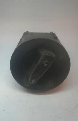 Volkswagen Golf IV Light switch 1C0941531