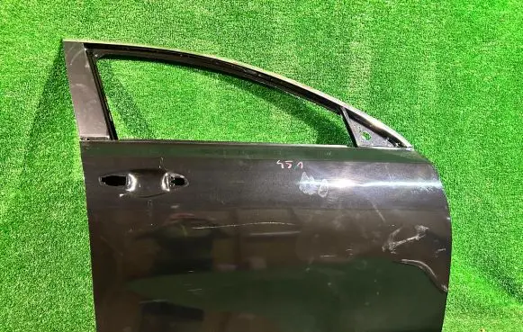 KIA Ceed Front door