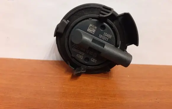 Mercedes-Benz GLC X253 C253 Airbag deployment crash/impact sensor 7673 A2229051500