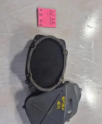 Ford Mondeo Mk III Front door speaker V34RB 1S7F19B171BF