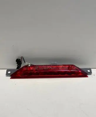 Chrysler Pacifica Third/center stoplight 90069234
