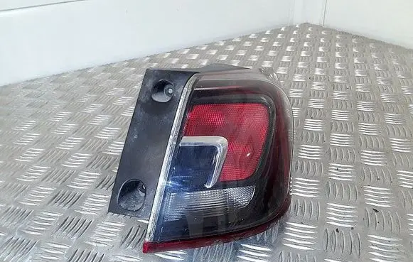 Rear/tail lights