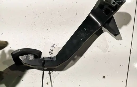 Audi A4 S4 B7 8E 8H Clutch pedal 8e1721316