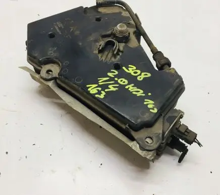 Peugeot 308 AdBlue liquid reservoir 