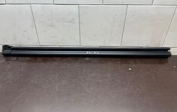 Toyota Prius (XW50) Rear door glass trim molding 01KRNF2