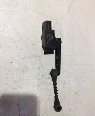 Land Rover Range Rover Sport L494 Headlight/headlamp level sensor AH223C097AC