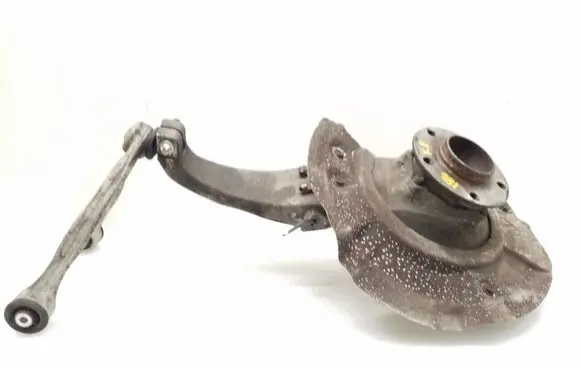 BMW 5 F10 F11 Front wheel hub