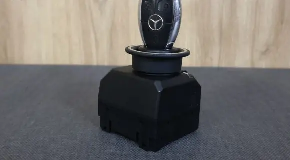 Mercedes-Benz ML W164 Ignition lock 1645451308 A1645451308