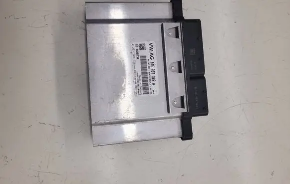 Volkswagen Golf VII Engine control unit/module 04E907309A 0261S07726
