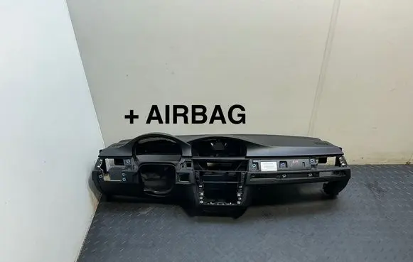 BMW 3 E90 E91 Dashboard 7077817