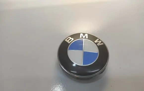 BMW 5 E39 Wheel nut cap/cover 86136783536 22405910