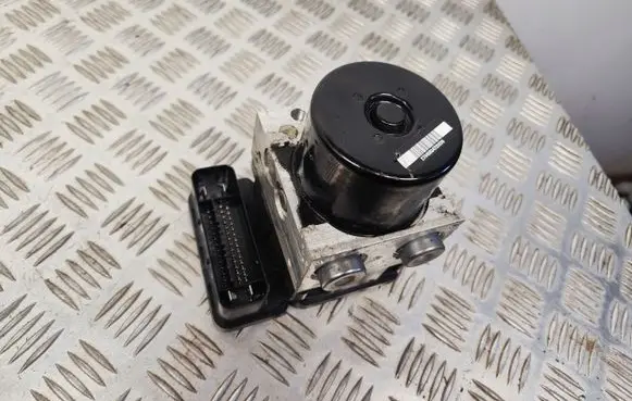 Volvo V60 ABS Pump 31317450