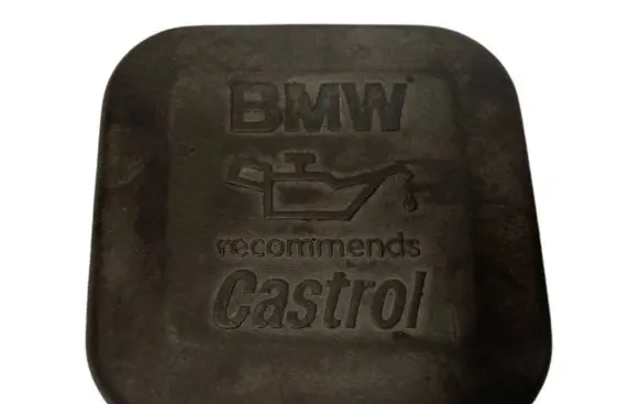 BMW 5 E60 E61 Oil filler cap 7509328 11127509328