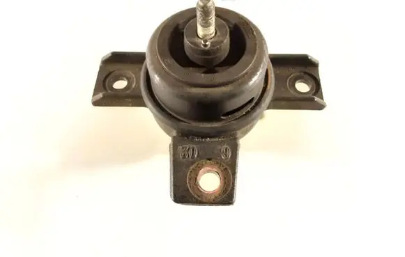 Hyundai Santa Fe Engine mount bracket 218122B500