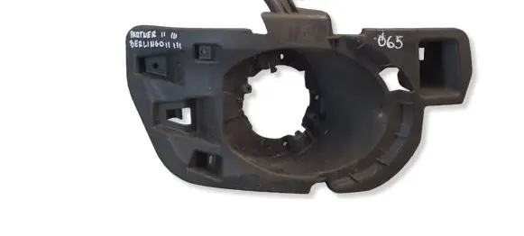 Peugeot Partner Fog light bracket 9677621380