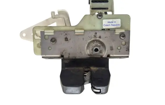 Tailgate/trunk/boot lock/catch/latch