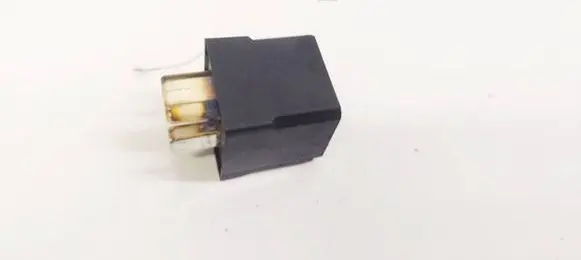 Chrysler Grand Voyager IV Other relay 04727370AA