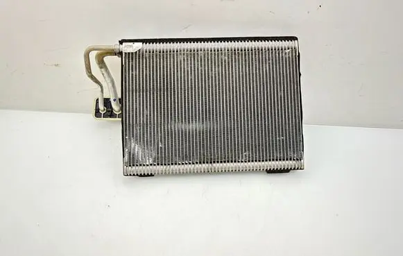 BMW 3 G20 G21 Air conditioning (A/C) radiator (interior) T63828B