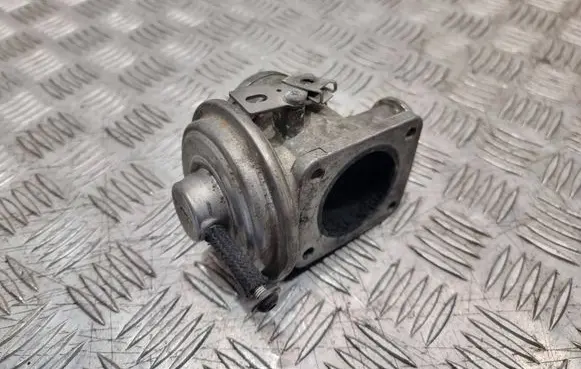 BMW 3 E46 EGR valve 7785789