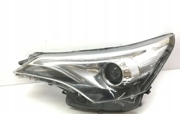 Toyota Avensis T270 Headlight/headlamp 81170