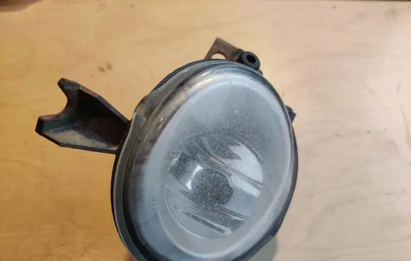 Volkswagen Touareg I Front fog light 89202281
