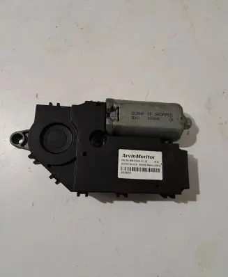 Sunroof motor/actuator