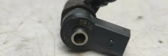 Mercedes-Benz A W169 Fuel injector A6400700787