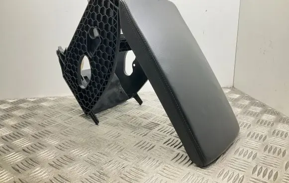 Skoda Superb B8 (3V) Armrest 3V0864207