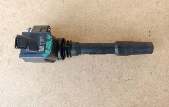 BMW 3 F30 F35 F31 High voltage ignition coil 8678438 12138678438 12138647463