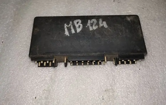 Mercedes-Benz E W124 Light module LCM 1265420332