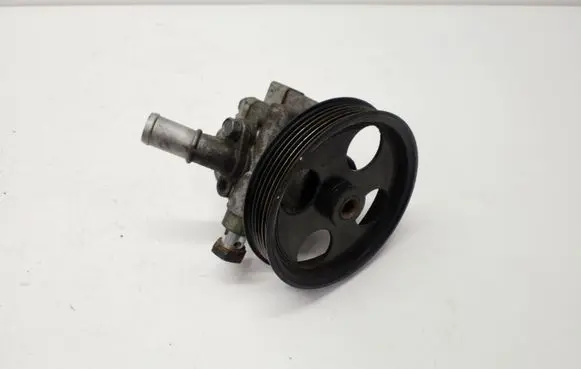 Opel Insignia A Power steering pump 13309336