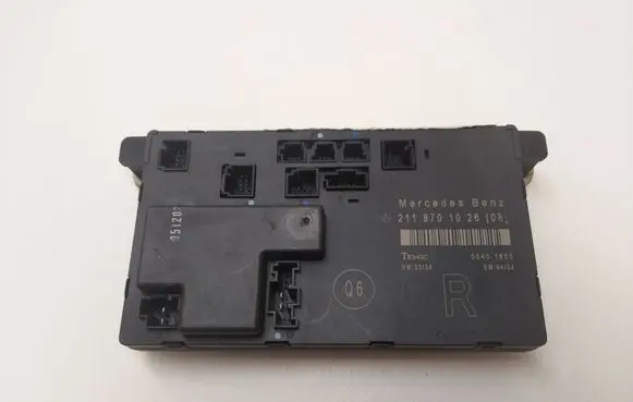 Mercedes-Benz E W211 Door control unit/module 2118701026