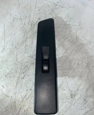Mitsubishi Pajero Pinin Electric window control switch MR480792
