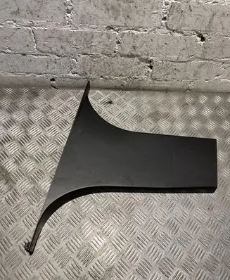 (B) pillar trim (bottom)