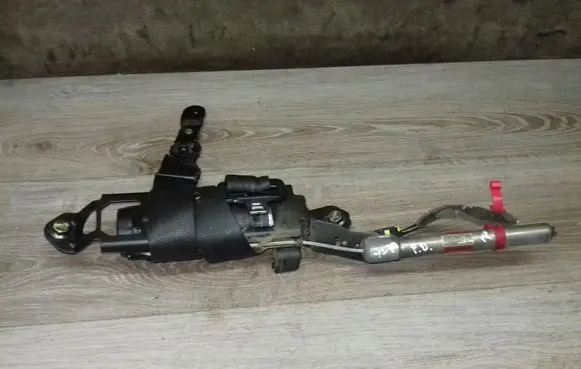 Volvo XC70 Front seatbelt 30662744