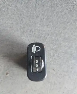 Volkswagen Crafter Headlight level height control switch 9065440131 32200105
