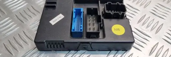 Audi A8 S8 D3 4E Comfort/convenience module 4E0907289 5DK00843202 4E0910289