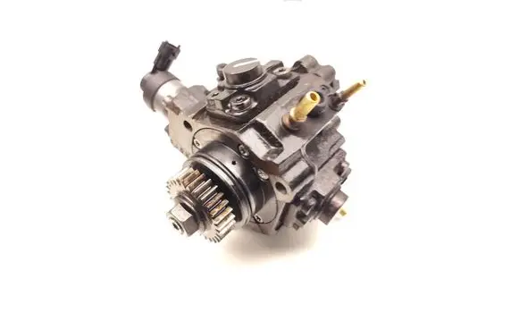 Opel Vivaro Fuel injection high pressure pump 8200912103 0445010234