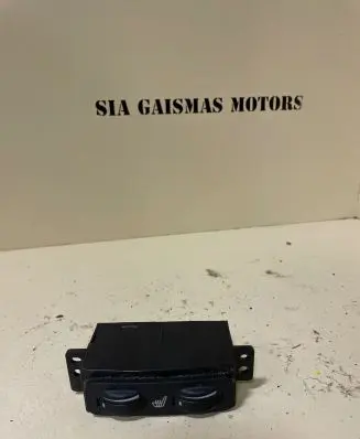 Toyota Avensis T250 Seat heating switch 453417