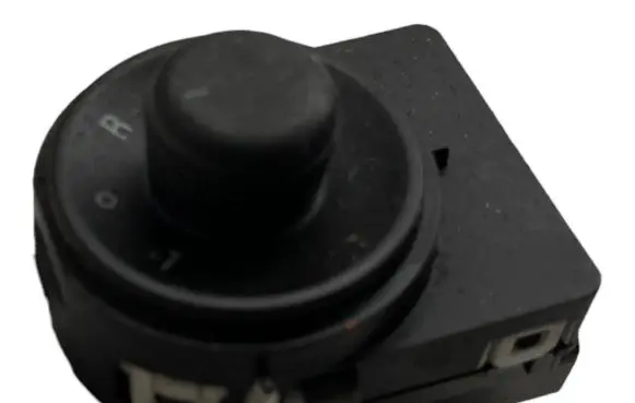 Opel Astra J Wing mirror switch 13271827