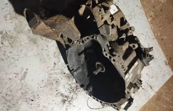 Mitsubishi Space Star Manual 5 speed gearbox 1023825