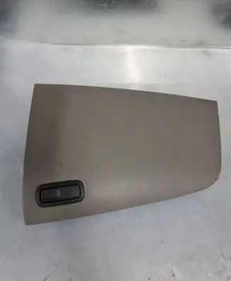 Renault Trafic III (X82) Glove box