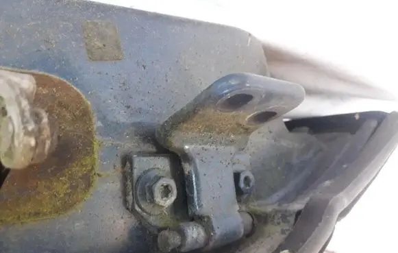 Renault Espace III Rear door lower hinge