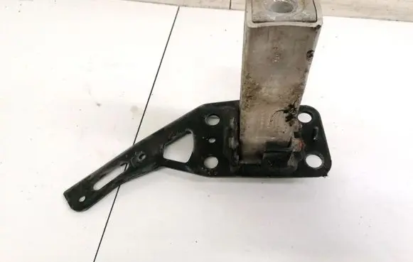 Audi A6 S6 C6 4F Front bumper mounting bracket 4F0807134