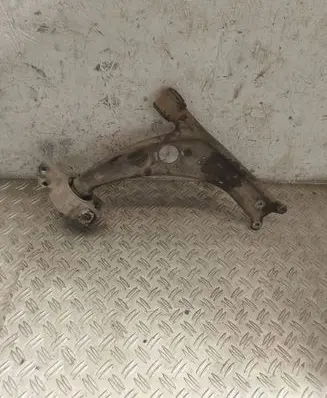 Volkswagen PASSAT B6 Front lower control arm/wishbone