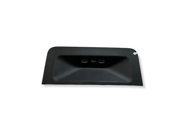 Skoda Enyaq iV USB socket connector 657035736A
