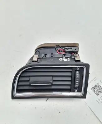 Skoda Superb B6 (3T) Dashboard side air vent grill/cover trim 3T0819701