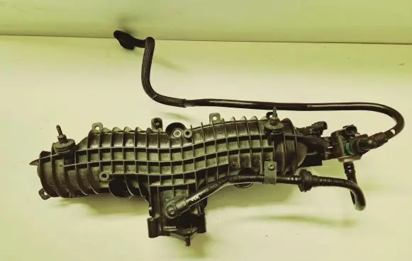 Volvo S90, V90 Intake manifold 31465677
