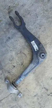 Citroen C5 Front control arm 7BA0010